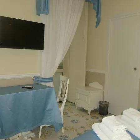 Couette-café Olimpo Degli Dei 3*