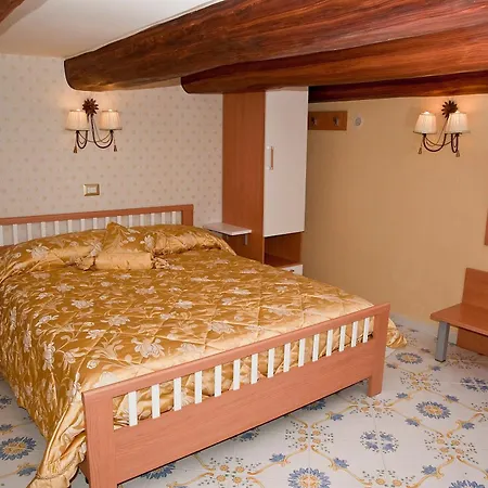Bed & Breakfast Olimpo Degli Dei Naples