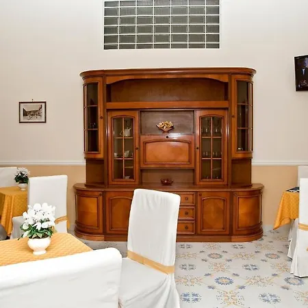Olimpo Degli Dei 3* Naples