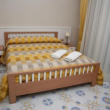 Olimpo Degli Dei 3* Naples